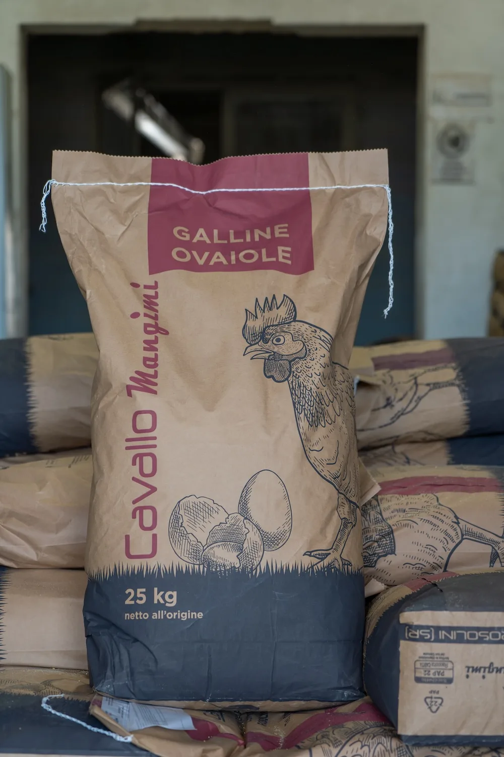 Confezione del mangime per galline ovaiole